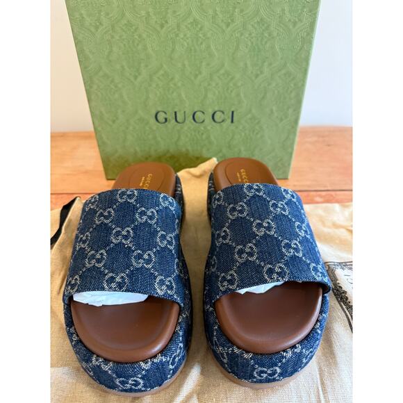 Gucci Monogram GG Denim Slides - NWT - Women's Size 8/38 - Picture 2 of 6
